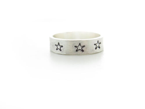 Stars silver ring band