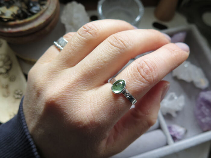 green Tourmaline stars ring